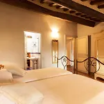Charme Apartment
