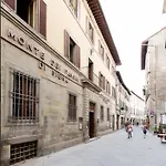 Charme Apartment Cortona