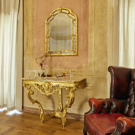 Charme Apartment *